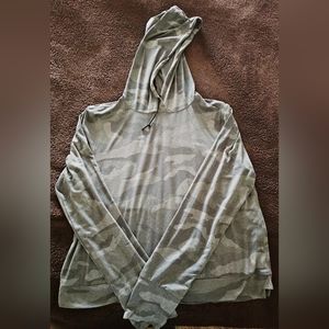 Spyder tech grey camo hoodie shirt